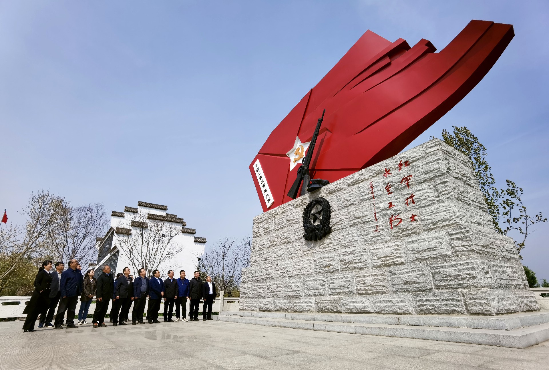 开展党史学习教育活动.jpg